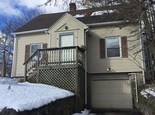 6 Cody St, Webster, MA 01570