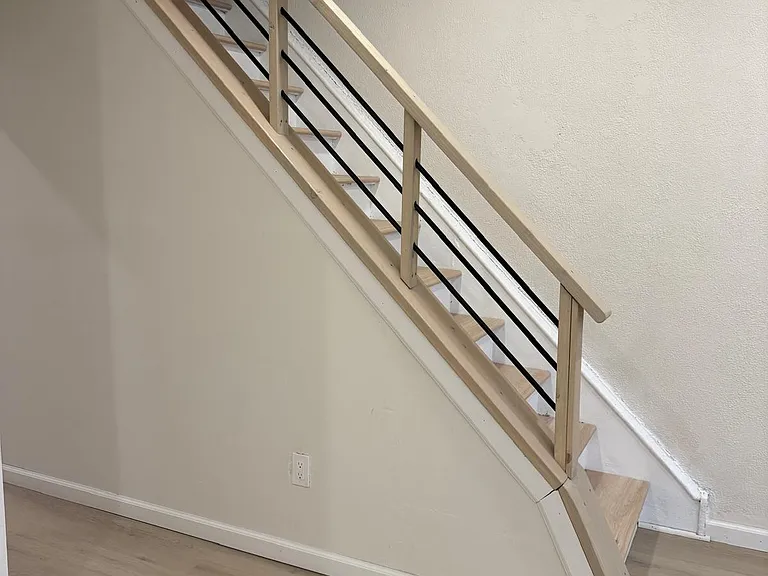 824 Elm St — Photo 6