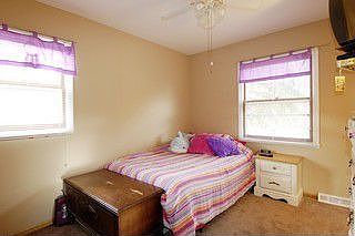 3rd image of 215 Lilac Ln