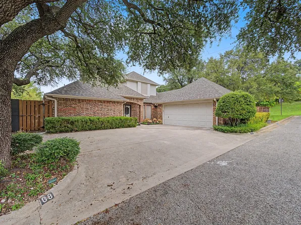 68 Legend Rd, Benbrook, TX 76132