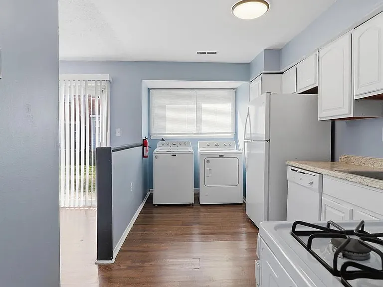 2612 Camberwell Ct — Photo 5
