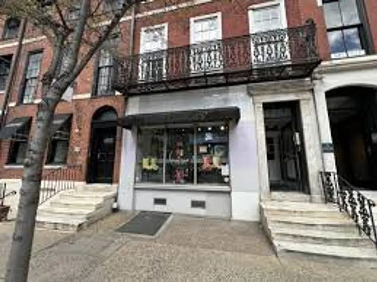 711 Walnut St — Photo 9