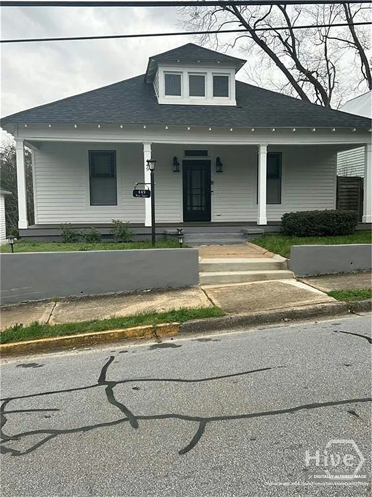 3 bed, 2.5 bath, 1844 sqft, $3,000 — Photo 1