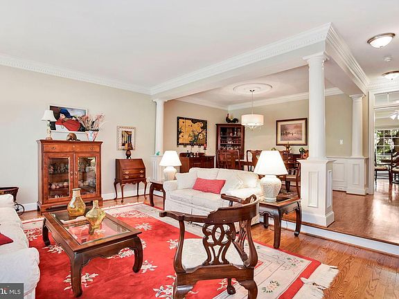 2nd image of 10408 Breckinridge Ln