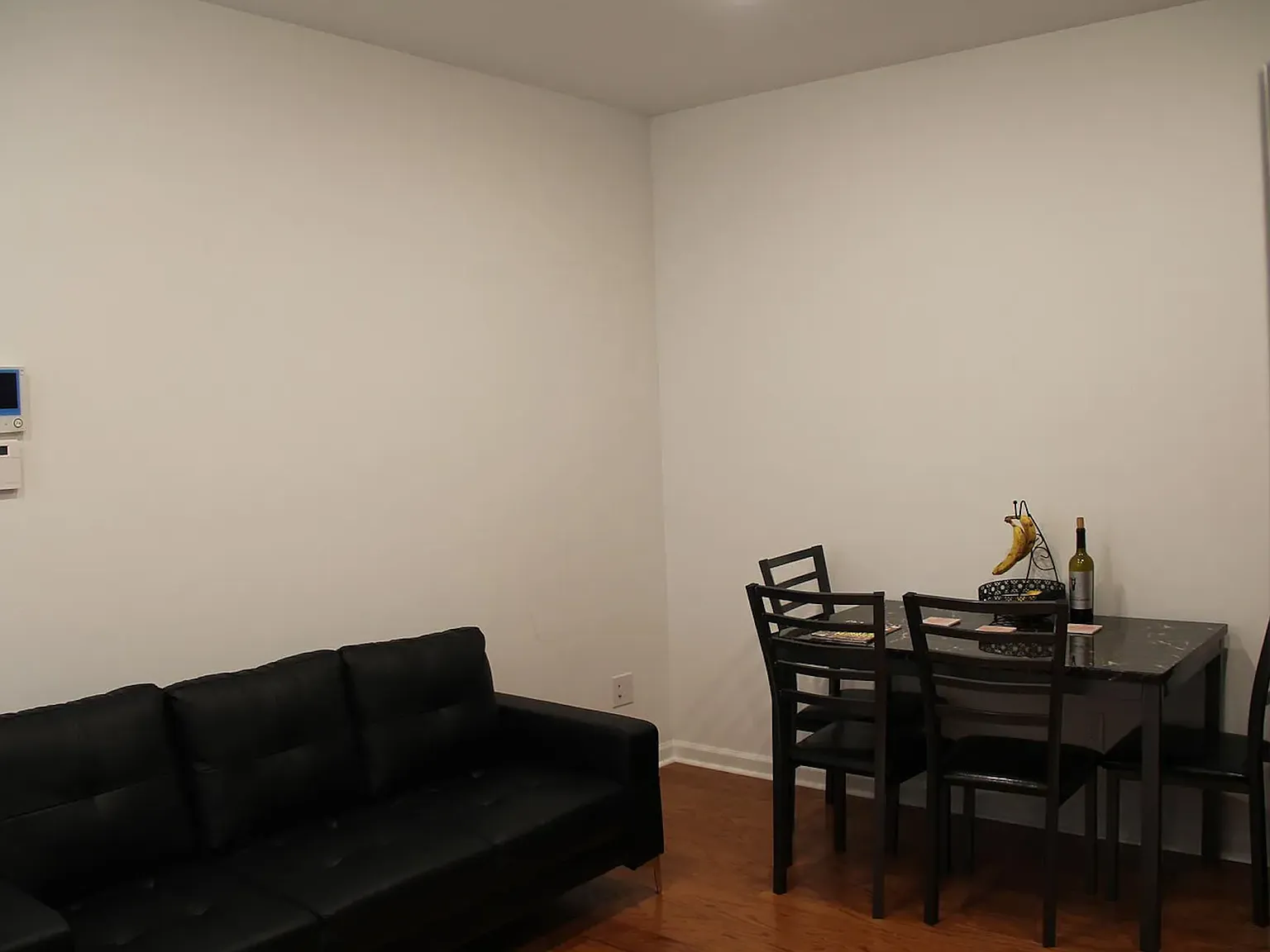 3 bed, 800 sqft, $630 — Photo 3