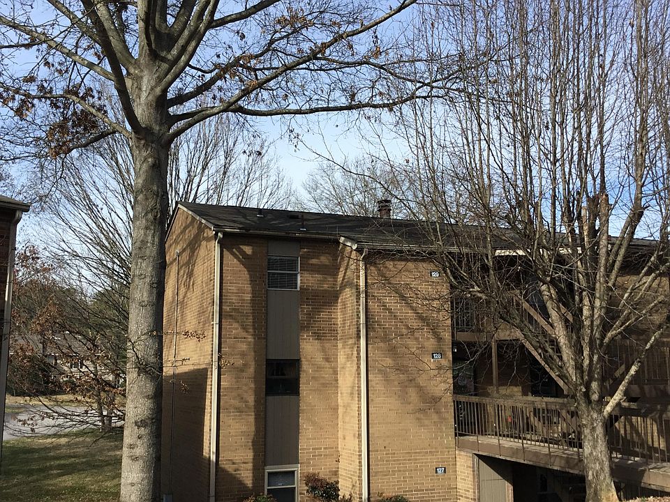 1st image of 423 Canberra Dr #129