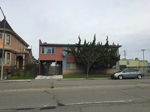 914 18th St Photo 1