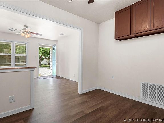 4th image of 810 N Pawnee Ave