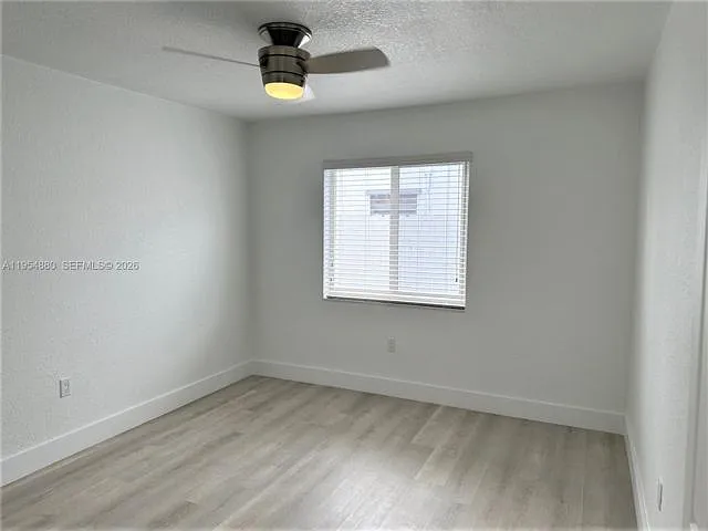11230 SW 5th St — Photo 7
