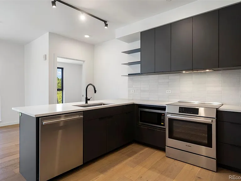 1601 Park Ave #302 — Photo 7