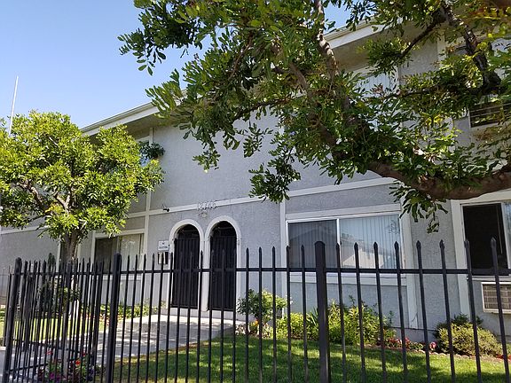 2nd image of 12745 Vanowen St APT 12