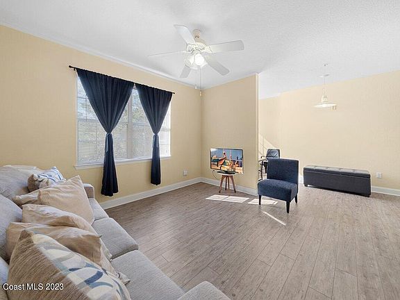 3rd image of 1776 Sophias Dr APT 203