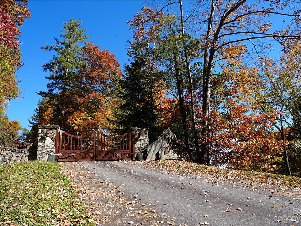 99999 Sigogglin Trl Waynesville NC Zillow