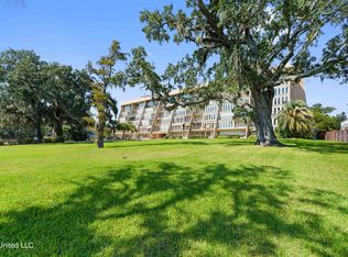 502 Beach Blvd, Biloxi, MS 39530