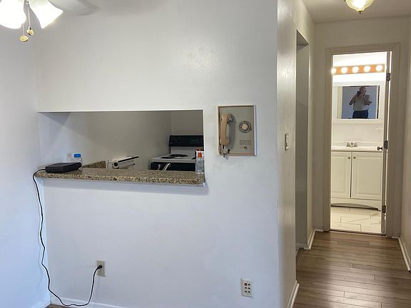 4th image of 14567 Madison Ave APT 611