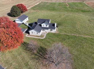 14620 Rowling Ridge Rd, Grafton, IL 62037