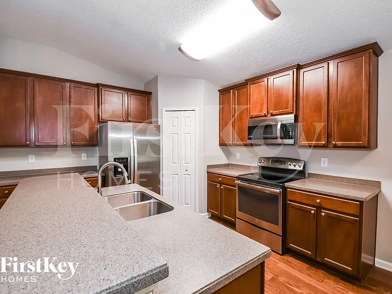 10881 Dunnotar Rd — Photo 6