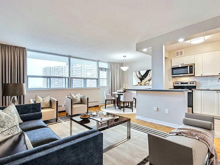225 Van Horne Ave — Photo 2