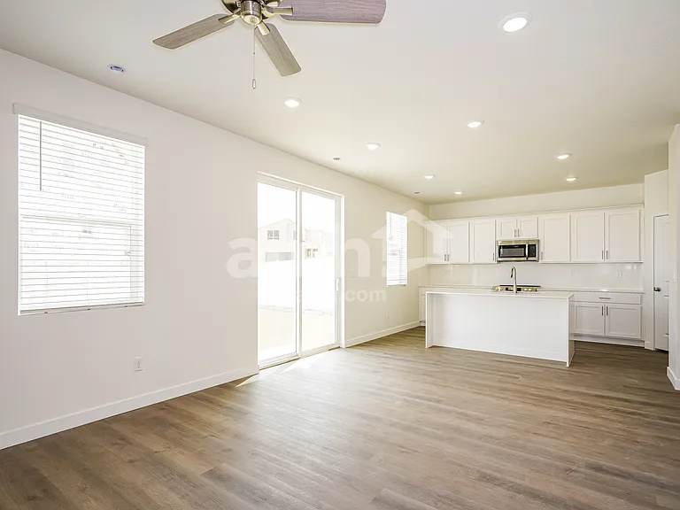 1252 S Brixton Ave — Photo 5