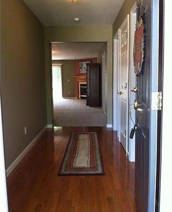 5th image of 112 Worthington Cir