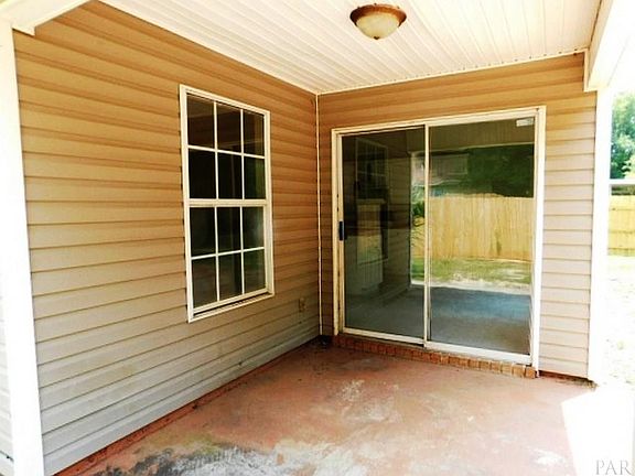 2nd image of 533 Desert Oak Dr