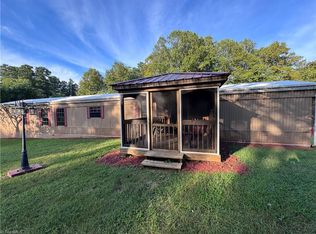 210 Star View Dr, King, NC 27021