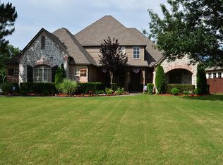 137 Williamsburg St, Catoosa, OK 74015