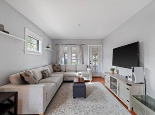 2402 S 68th St, West Allis, WI 53219