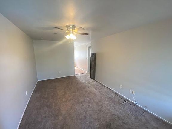 3rd image of 3211 N Wishon Ave APT C
