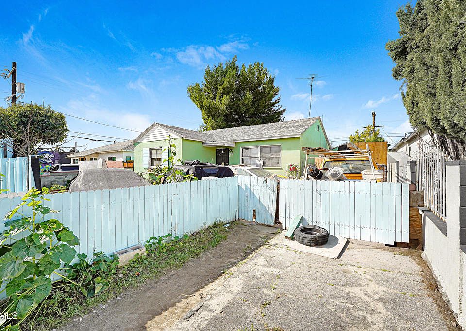 1st image of 7227 Camellia Ave
