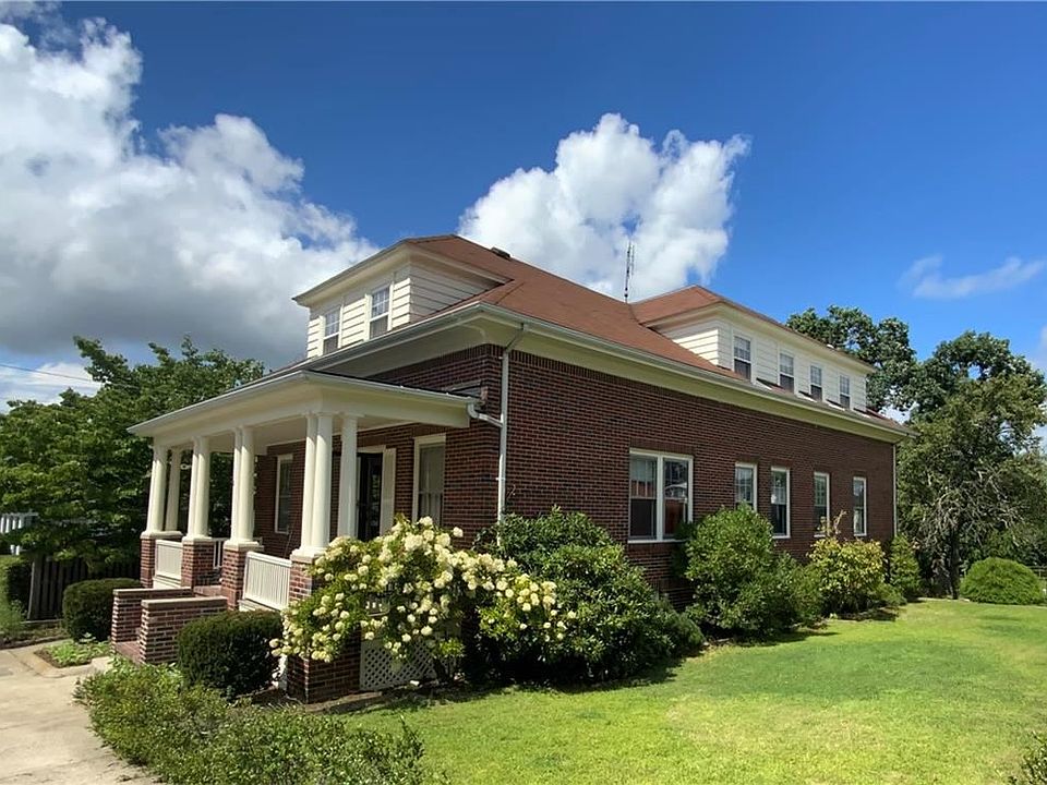 1st image of 36 Carovilli St