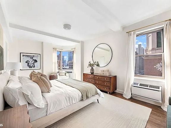 5th image of 1150 Park Ave #7A