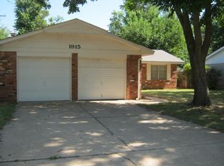1915 Beverly Hills St, Norman, OK 73072
