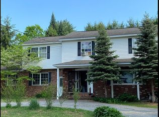 11 Adirondack Rd, Hadley, NY 12835