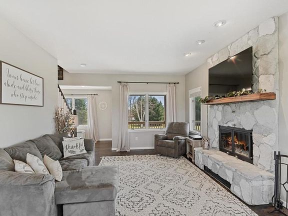 4th image of 2263 345th Ave NW
