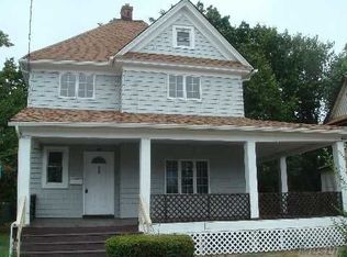 24 Russell Pl, Freeport, NY 11520