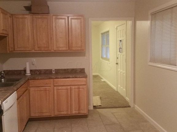 4th image of 3645 Shoreline Dr