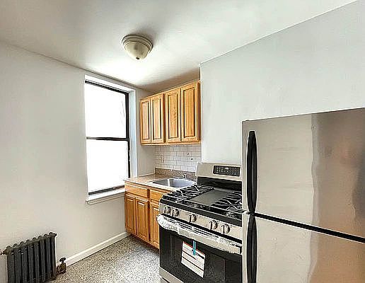 5th image of 29 Essex St APT 7