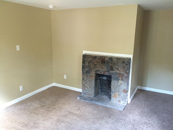 5th image of 3923 SE Ivy Ave