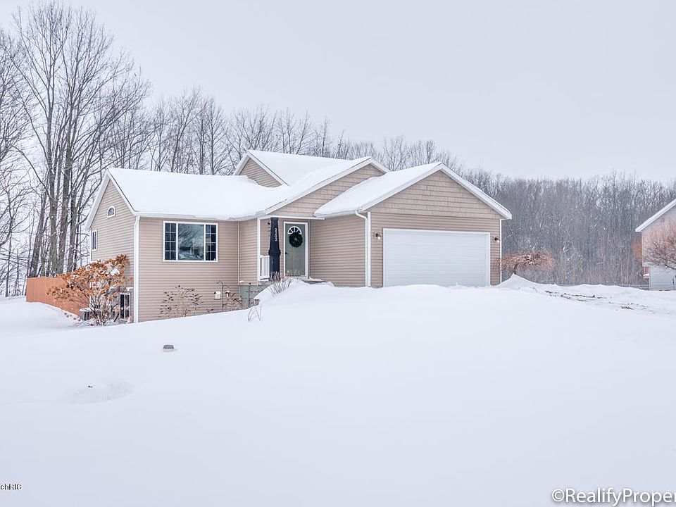 1st image of 2202 Winston View Dr NE