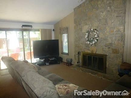 4th image of 1058 Buckeye Dr