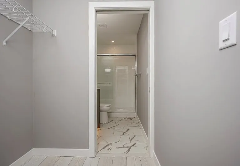 310 15th Ave SW #106 — Photo 41