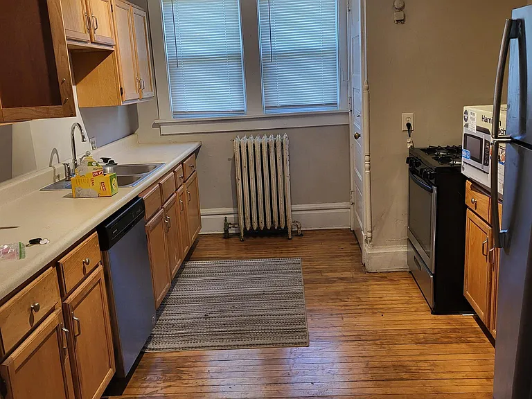 2834 Rutland Ave — Photo 5