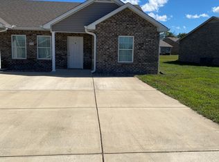 313 Three Brothers Way APT B, Portland, TN 37148