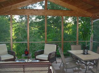 6995 Berry Blossom Dr, Canfield, OH