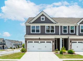 233 Salt Lake Ln, Hoschton, GA 30548