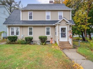 34 Preston St, Springfield, MA 01109
