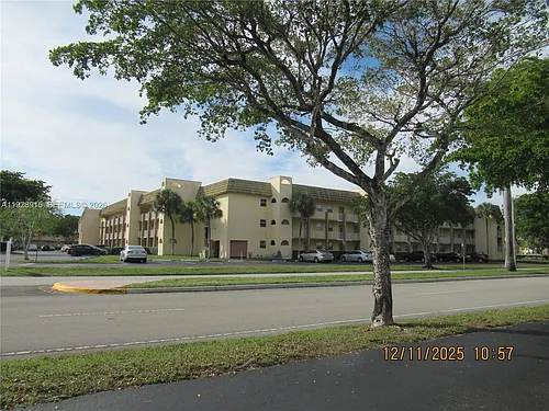 8285 Sunrise Lakes Blvd Photo 1