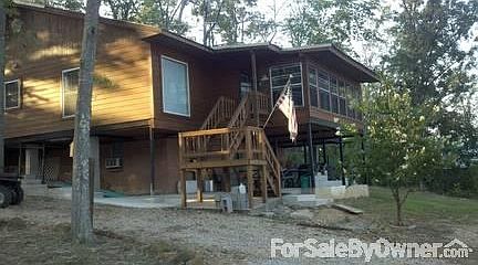 1st image of 245 Hickory Ln