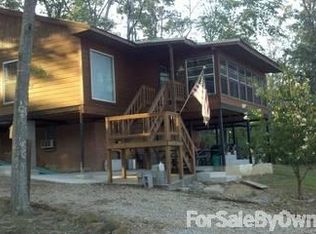 245 Hickory Ln, Shelbyville, TX 75973